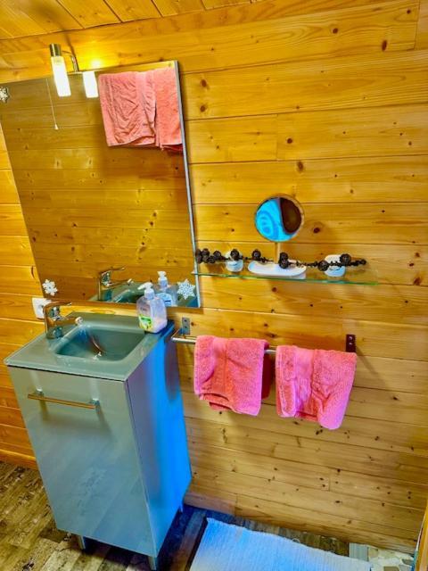 Chalet Sur Pilotis Avec Piscine Privee Luceram Exterior photo